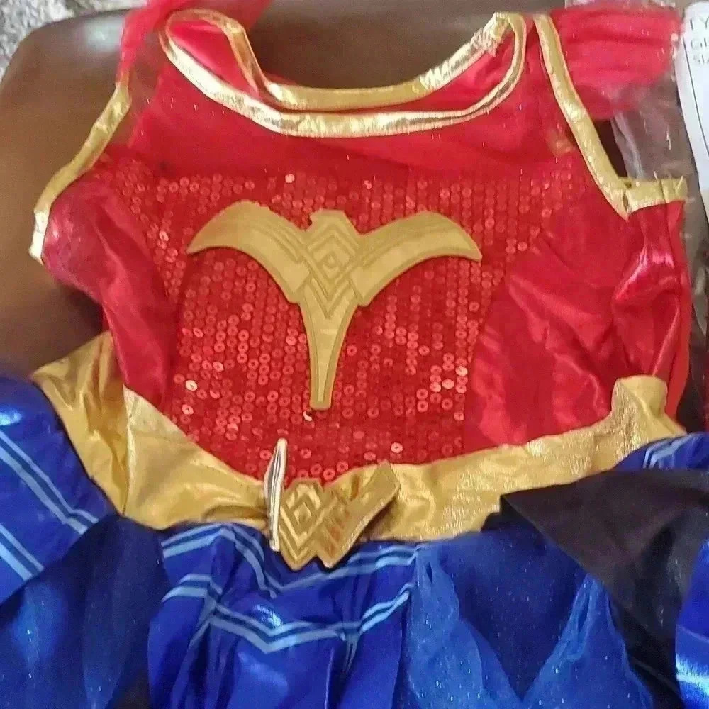 Kids size 7 wonder woman costume